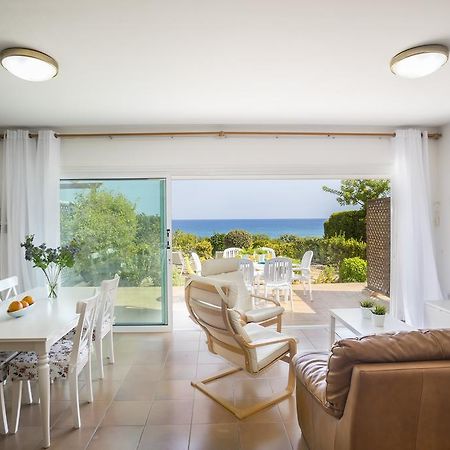 Protaras Beachfront Sirina Lina Suite พาราลิมนี ภายนอก รูปภาพ