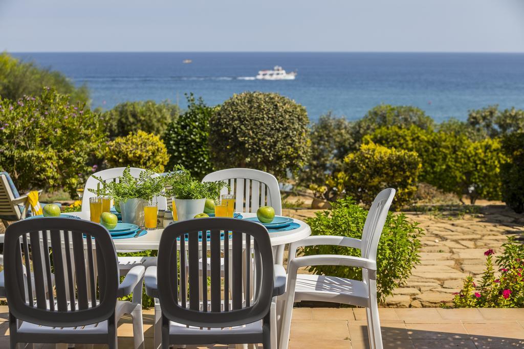 Protaras Beachfront Sirina Lina Suite พาราลิมนี ภายนอก รูปภาพ